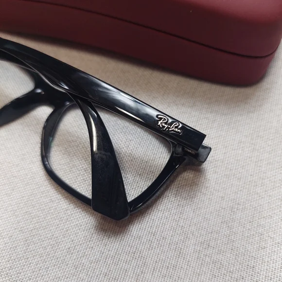 Ray-Ban Optic Kids Black Glasses with Red Case - Picture 7 of 7